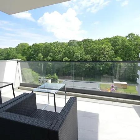 Chic Near Therme And Airport Бухарест