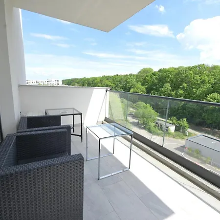 Chic Near Therme And Airport Бухарест
