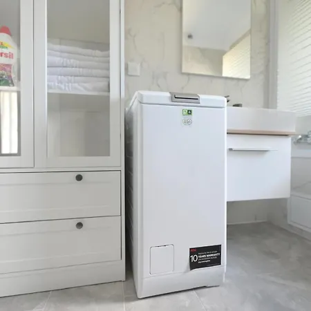 Apartment Chic Near Therme And Airport